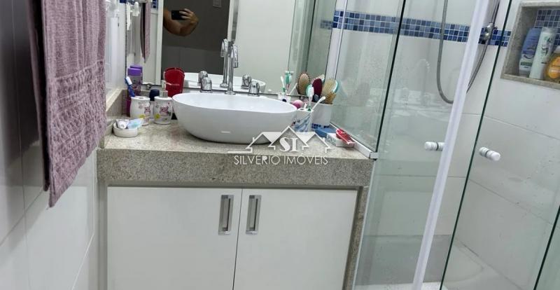 Casa à venda com 3 quartos, 180m² - Foto 8
