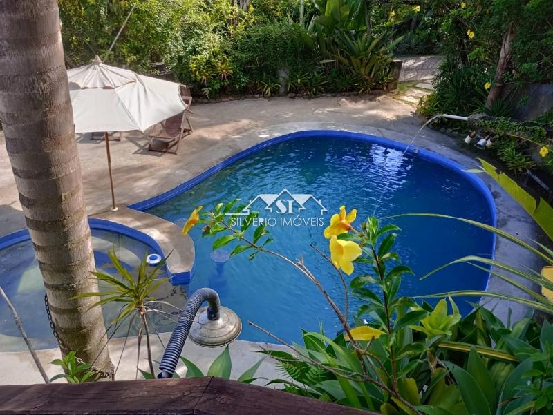 Casa para alugar com 4 quartos, 600m² - Foto 14