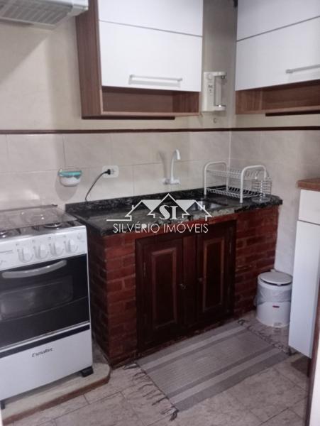Casa para alugar com 4 quartos, 600m² - Foto 26