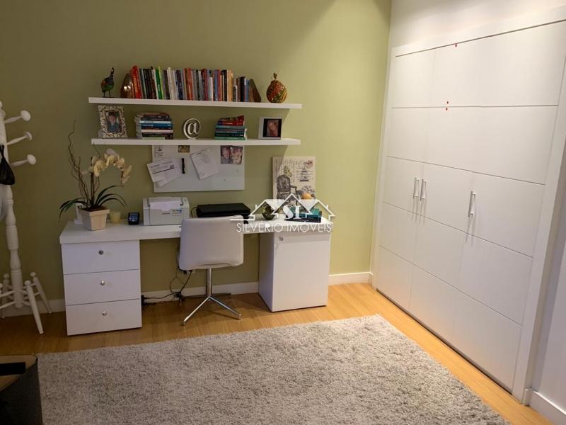 Casa à venda com 4 quartos, 425m² - Foto 11