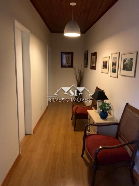 Casa à venda com 4 quartos, 425m² - Foto 4