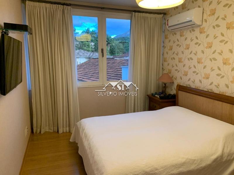 Casa à venda com 4 quartos, 425m² - Foto 16