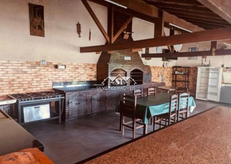 Sítio à venda com 6 quartos, 700m² - Foto 2