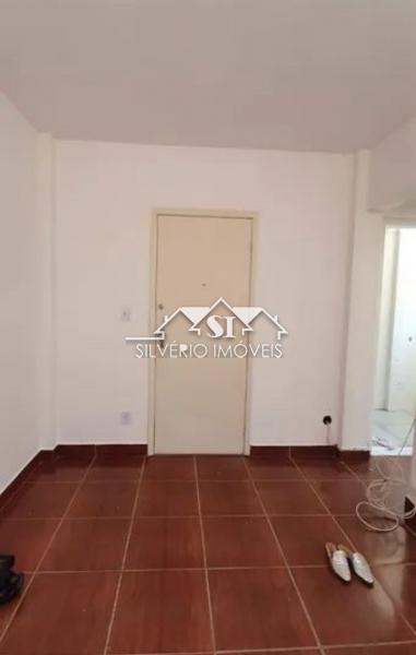 Apartamento à venda com 1 quarto, 50m² - Foto 2