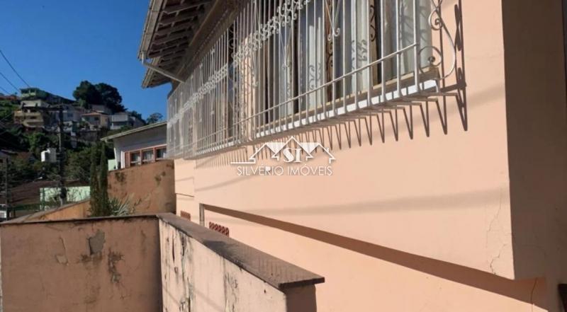 Casa à venda com 4 quartos, 224m² - Foto 11
