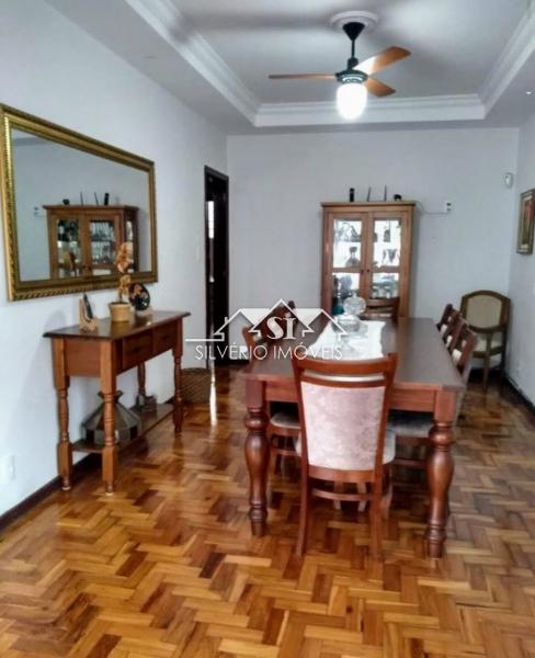 Casa em Mosela - Petrópolis/RJ  - 3 Quartos
