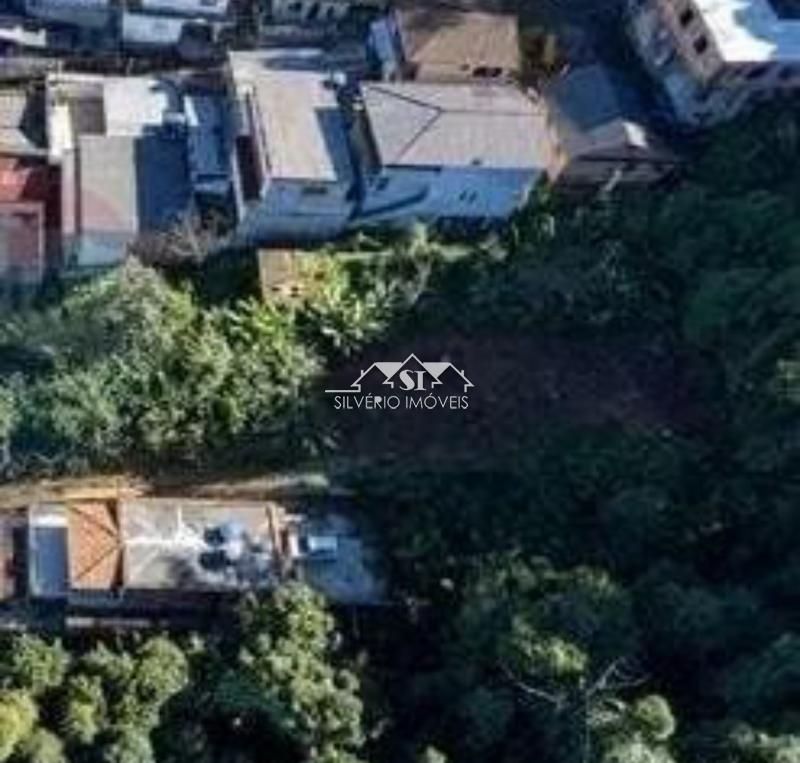 Terreno em Mosela - Petrópolis/RJ 