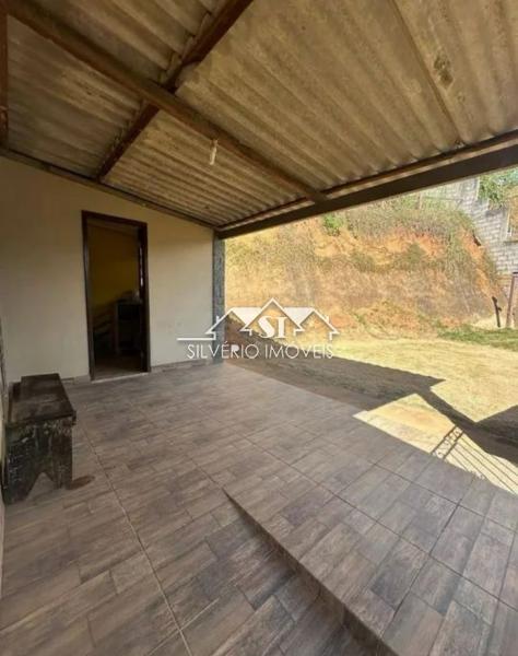 Casa à venda com 2 quartos, 200m² - Foto 12