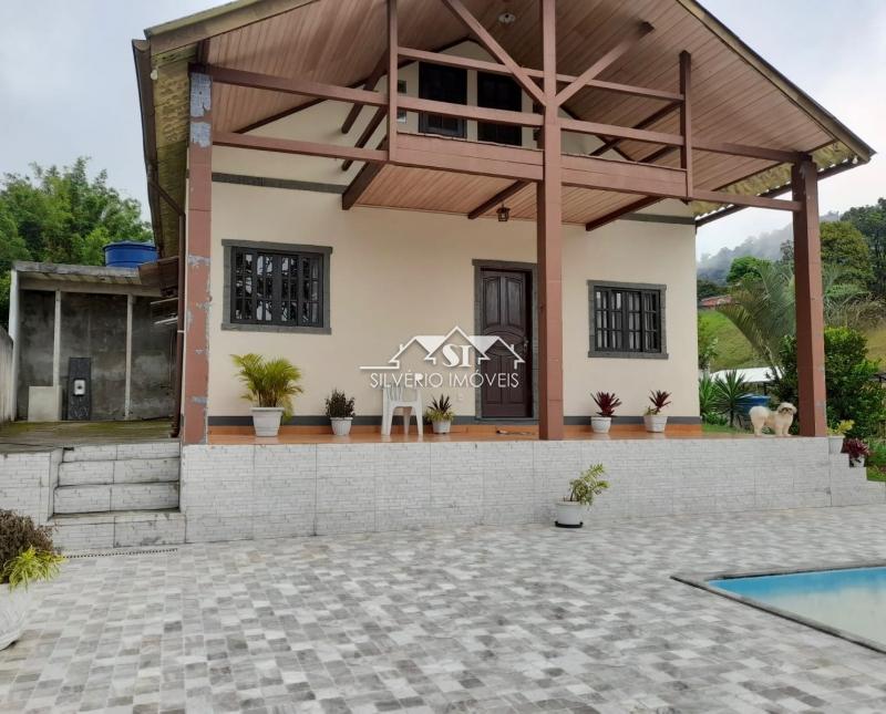 Casa em Quitandinha - Petrópolis/RJ  - 3 Quartos