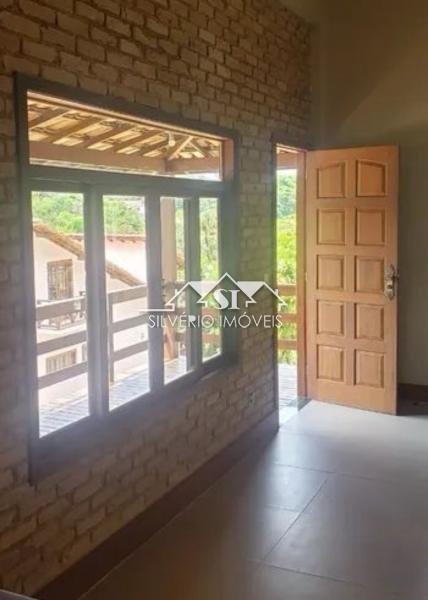 Casa à venda com 3 quartos, 230m² - Foto 9