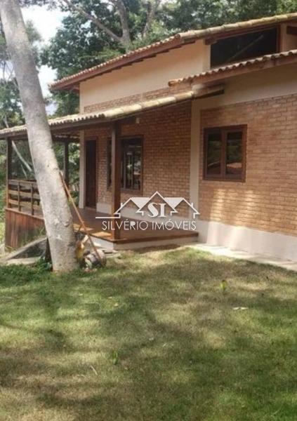 Casa à venda com 3 quartos, 230m² - Foto 3