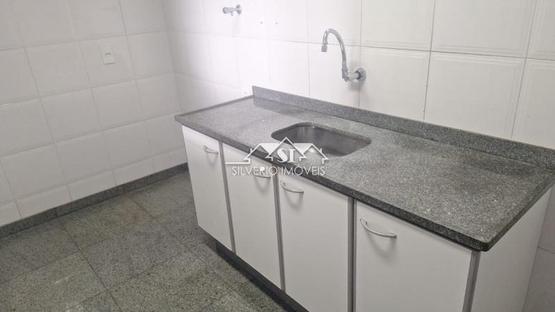 Casa à venda com 2 quartos, 120m² - Foto 23