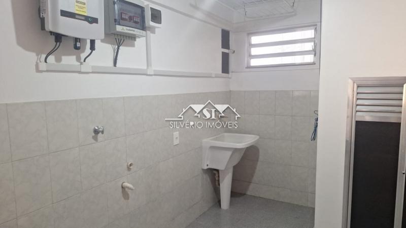 Casa à venda com 2 quartos, 120m² - Foto 24