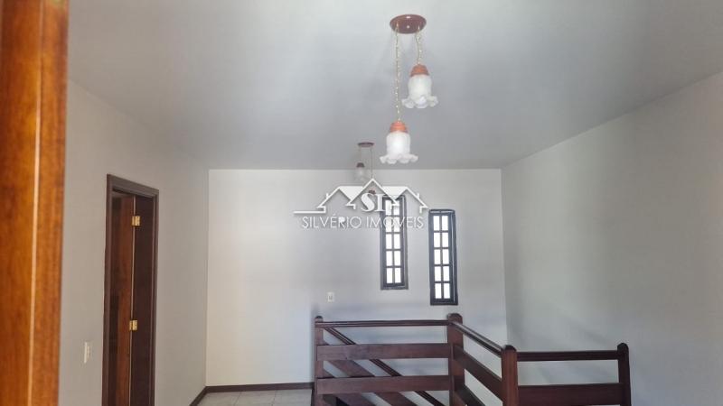 Casa à venda com 2 quartos, 120m² - Foto 10