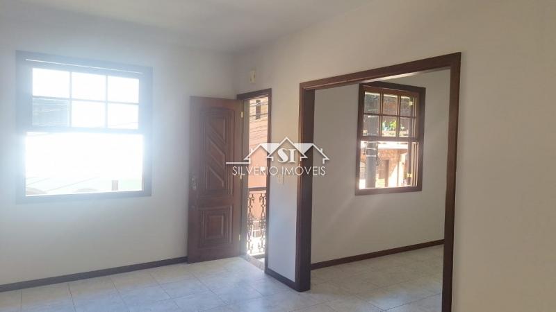 Casa à venda com 2 quartos, 120m² - Foto 12