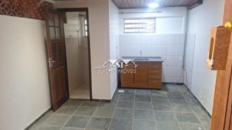 Casa à venda com 2 quartos, 120m² - Foto 18
