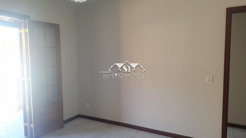 Casa à venda com 2 quartos, 120m² - Foto 22