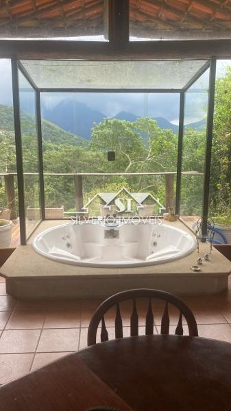 Casa para alugar com 4 quartos, 250m² - Foto 5
