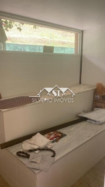 Casa para alugar com 4 quartos, 250m² - Foto 6