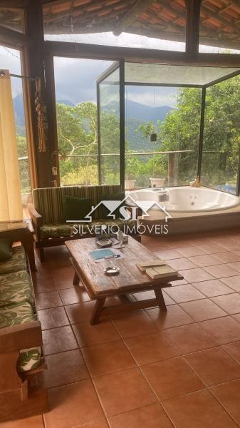 Casa para alugar com 4 quartos, 250m² - Foto 10