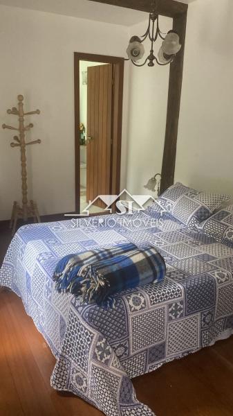 Casa para alugar com 4 quartos, 250m² - Foto 24