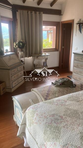 Casa para alugar com 4 quartos, 250m² - Foto 36