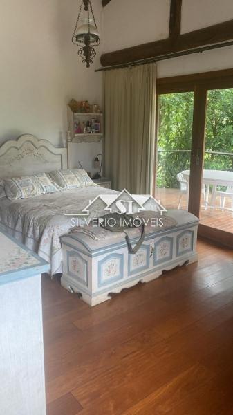 Casa para alugar com 4 quartos, 250m² - Foto 37