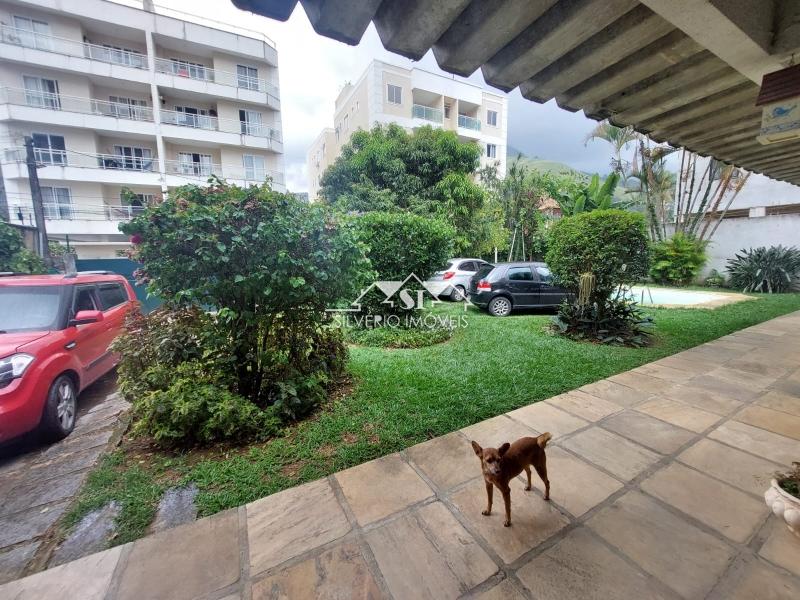 Casa à venda com 4 quartos, 207m² - Foto 5