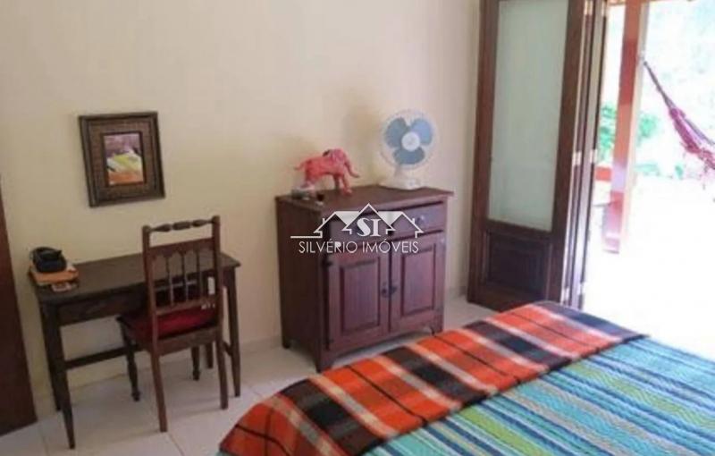 Casa à venda com 3 quartos, 250m² - Foto 12
