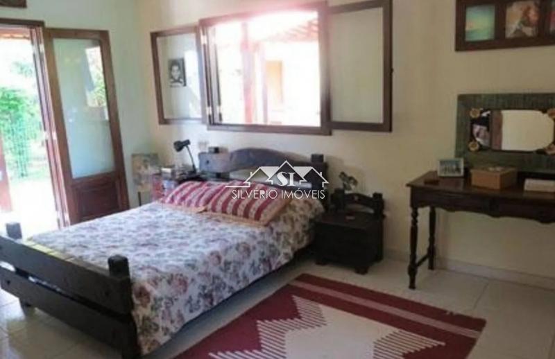 Casa à venda com 3 quartos, 250m² - Foto 15