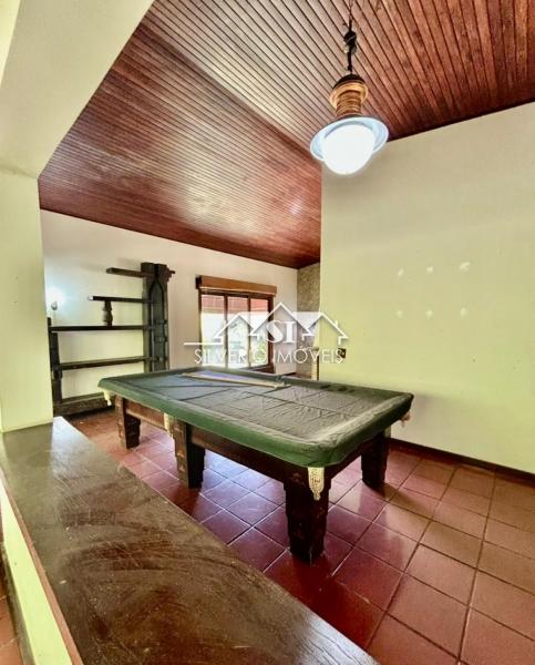 Casa à venda com 3 quartos, 250m² - Foto 8
