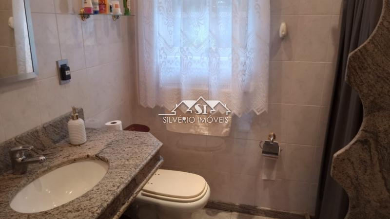 Sítio à venda com 5 quartos, 330m² - Foto 35