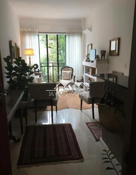 Apartamento à venda com 1 quarto, 50m² - Foto 2
