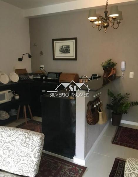 Apartamento à venda com 1 quarto, 50m² - Foto 4