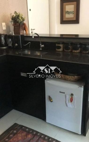 Apartamento à venda com 1 quarto, 50m² - Foto 9