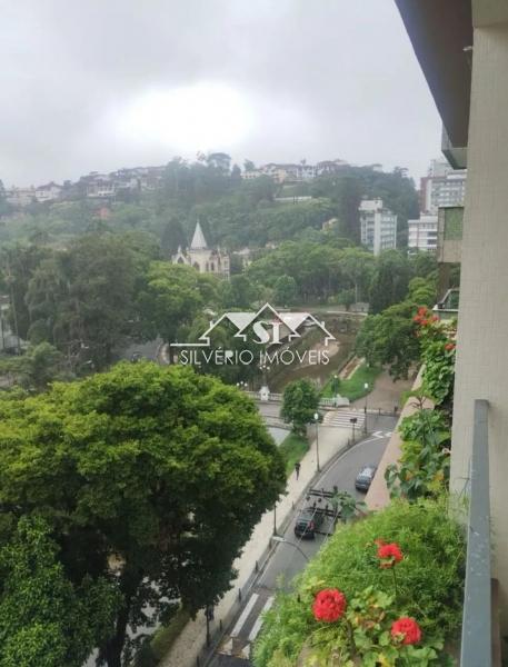 Apartamento à venda com 2 quartos, 97m² - Foto 9