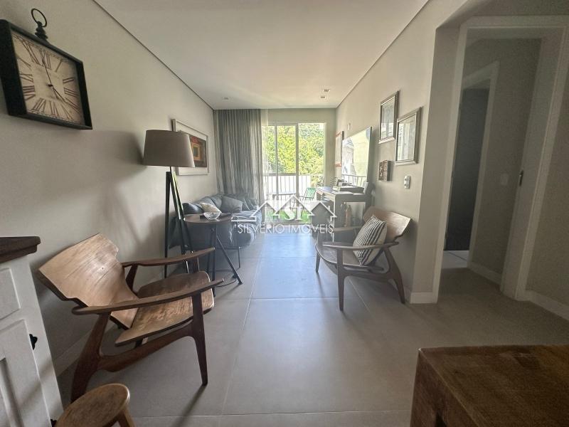 Apartamento à venda com 2 quartos, 62m² - Foto 2