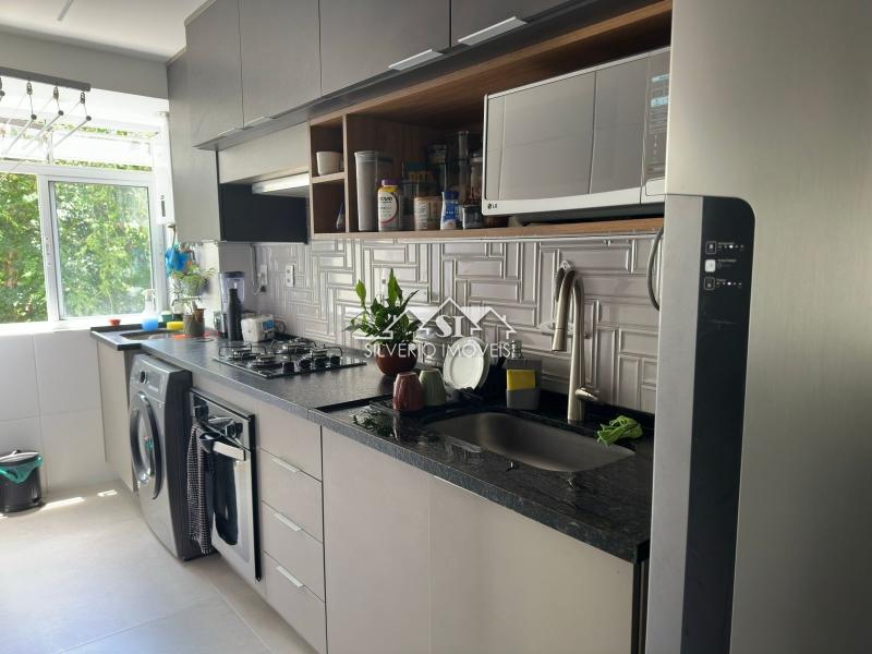 Apartamento à venda com 2 quartos, 62m² - Foto 7