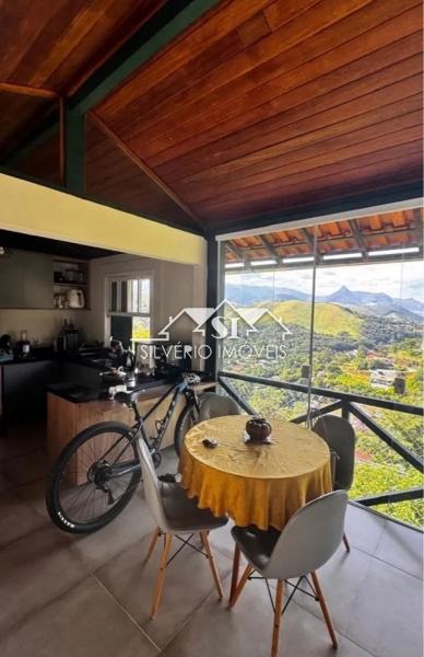 Casa à venda com 7 quartos, 300m² - Foto 6