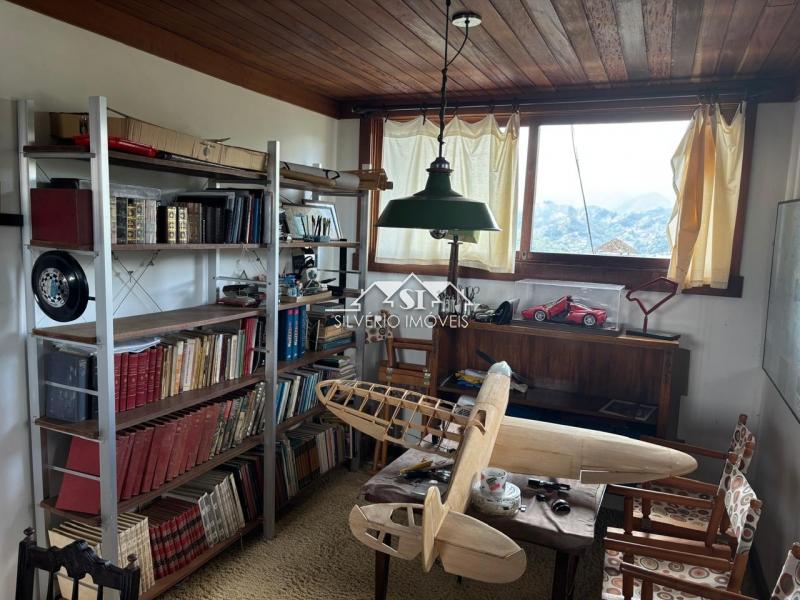 Casa à venda com 5 quartos, 700m² - Foto 11