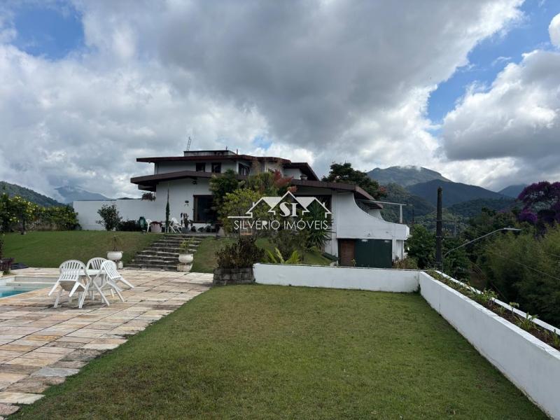 Casa à venda com 5 quartos, 700m² - Foto 2