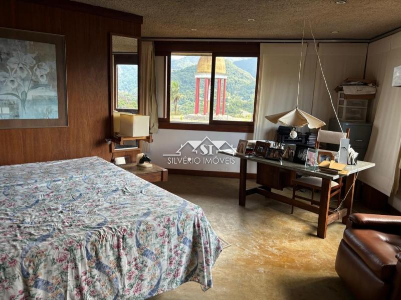 Casa à venda com 5 quartos, 700m² - Foto 15