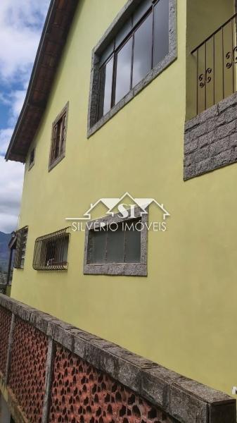 Casa à venda com 3 quartos, 220m² - Foto 11