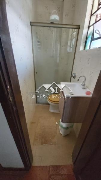 Casa à venda com 3 quartos, 220m² - Foto 4