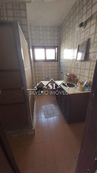 Casa à venda com 3 quartos, 220m² - Foto 6