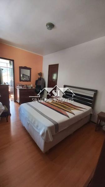 Casa à venda com 3 quartos, 220m² - Foto 7