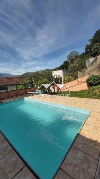 Casa à venda com 3 quartos, 220m² - Foto 9