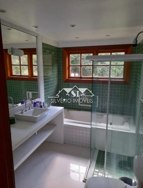 Casa para alugar com 5 quartos, 190m² - Foto 8