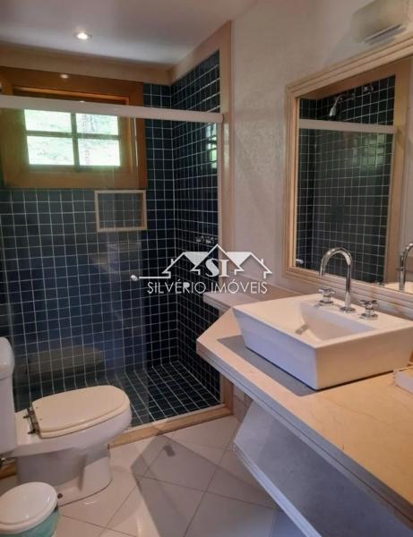 Casa para alugar com 5 quartos, 190m² - Foto 10