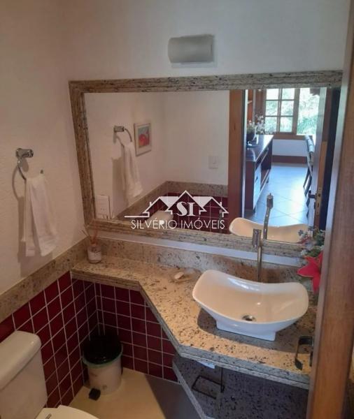 Casa para alugar com 5 quartos, 190m² - Foto 13